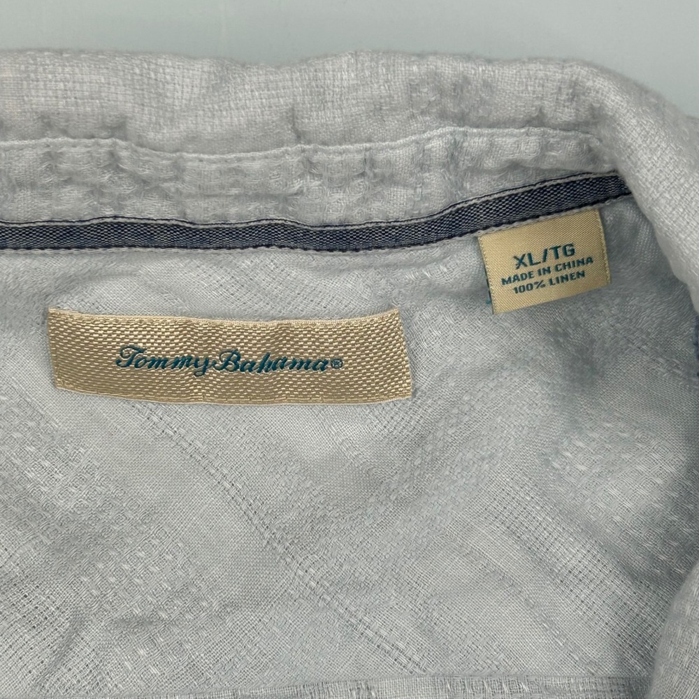 Tommy Bahama Mens XL Light Blue 100% Linen Short Sleeve Button Up Shirt Textured - Picture 3 of 6